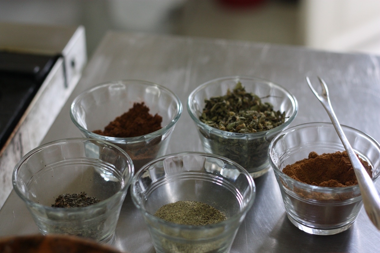 Clove, thyme, cinnamon, among other igredients, for the picadillo