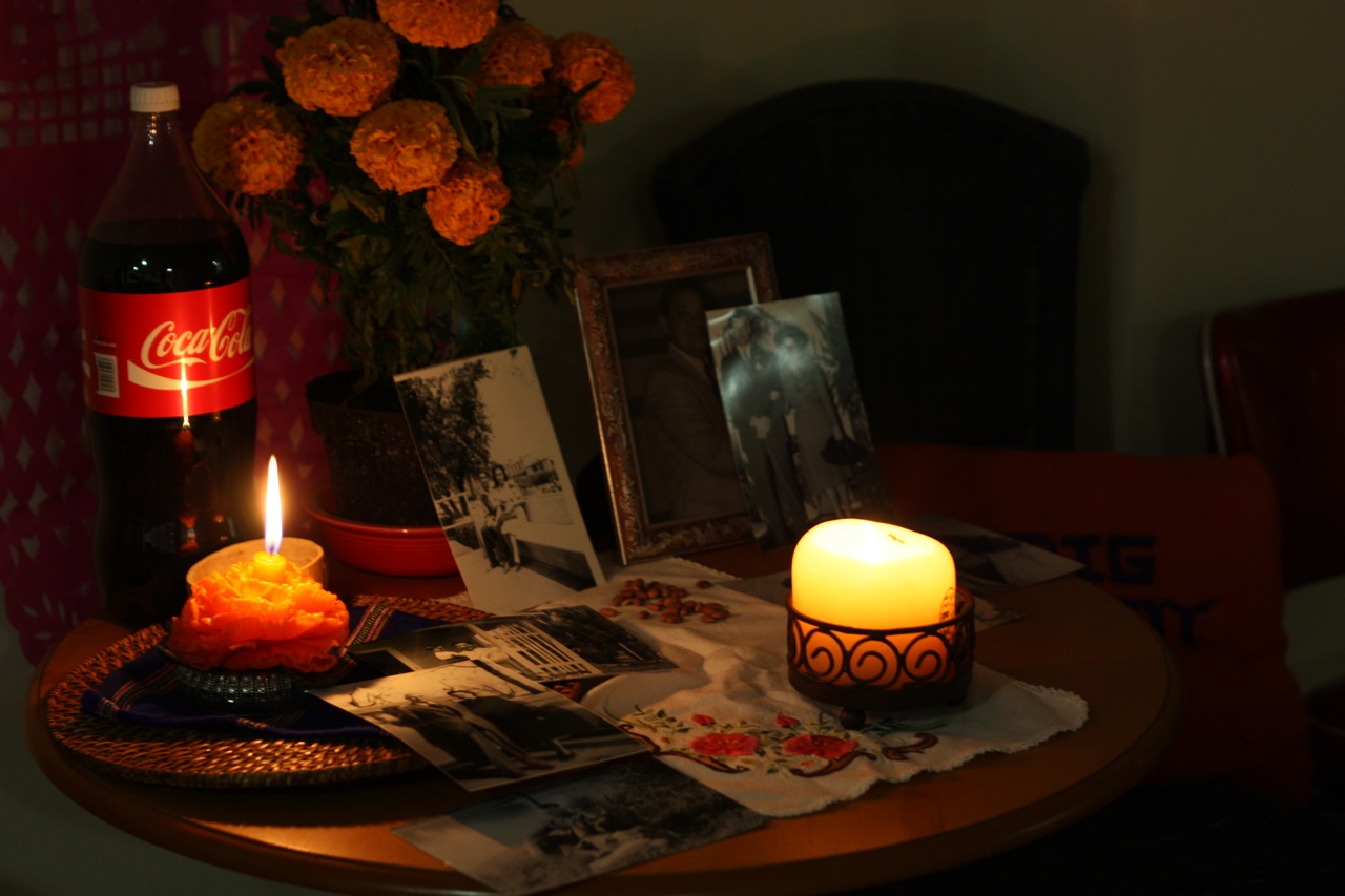 Our 2010 Día de los Muertos altar